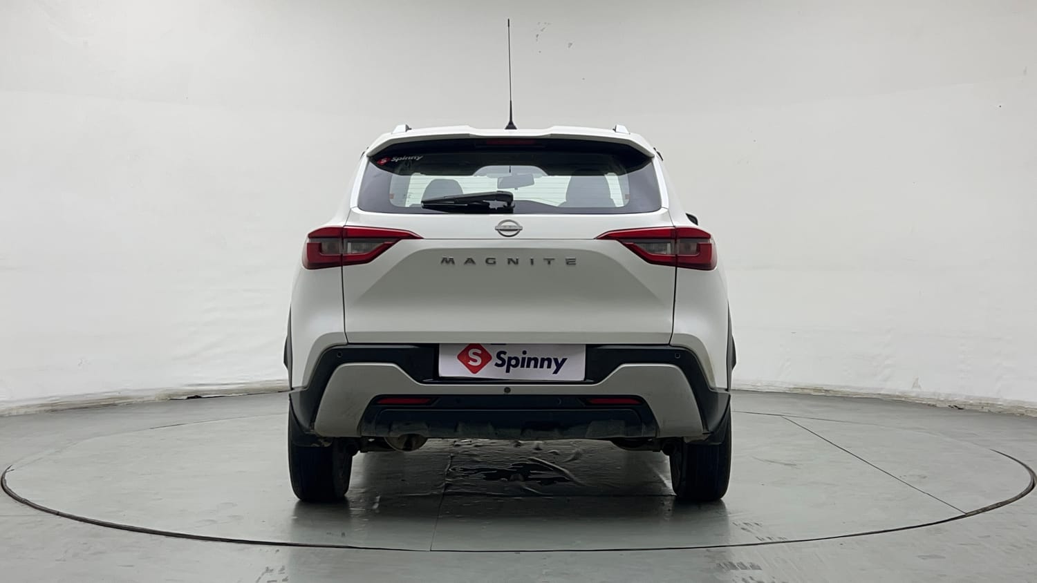 2022 Nissan Magnite XV Executive-3