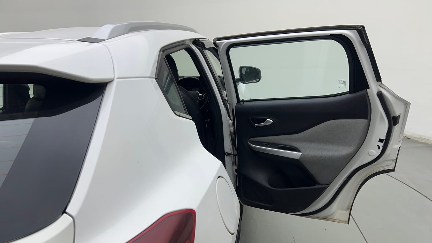 2022 Nissan Magnite XV Executive-20