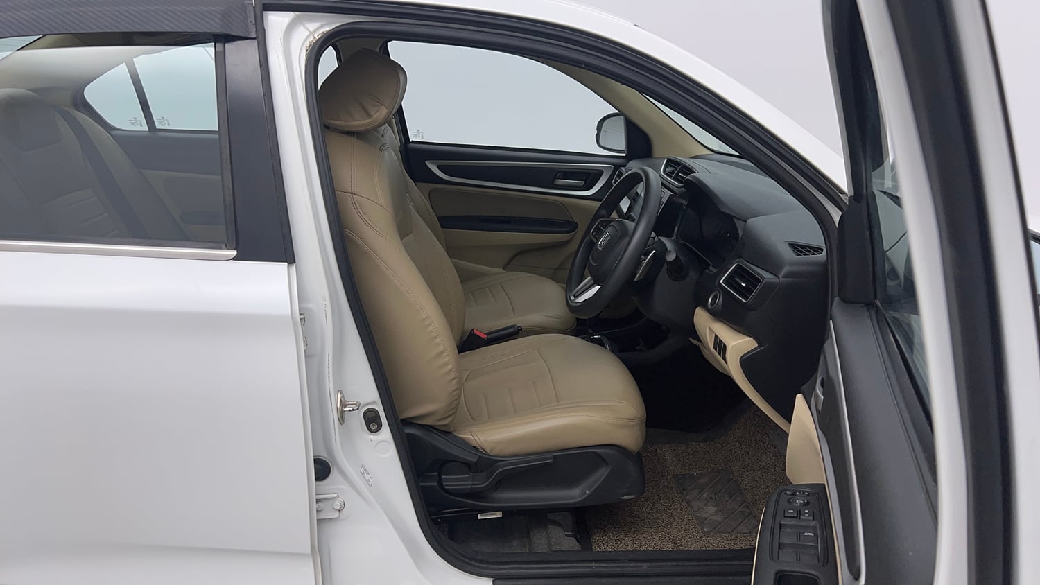 Used 2024 Honda Amaze VX 1.2 Petrol CVT Petrol Automatic interior RIGHT SIDE FRONT DOOR CABIN VIEW