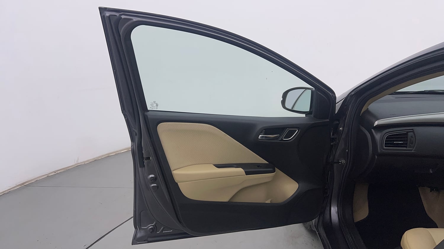 Used 2022 Honda City 4th Generation V Petrol Petrol Manual interior LEFT FRONT DOOR OPEN VIEW