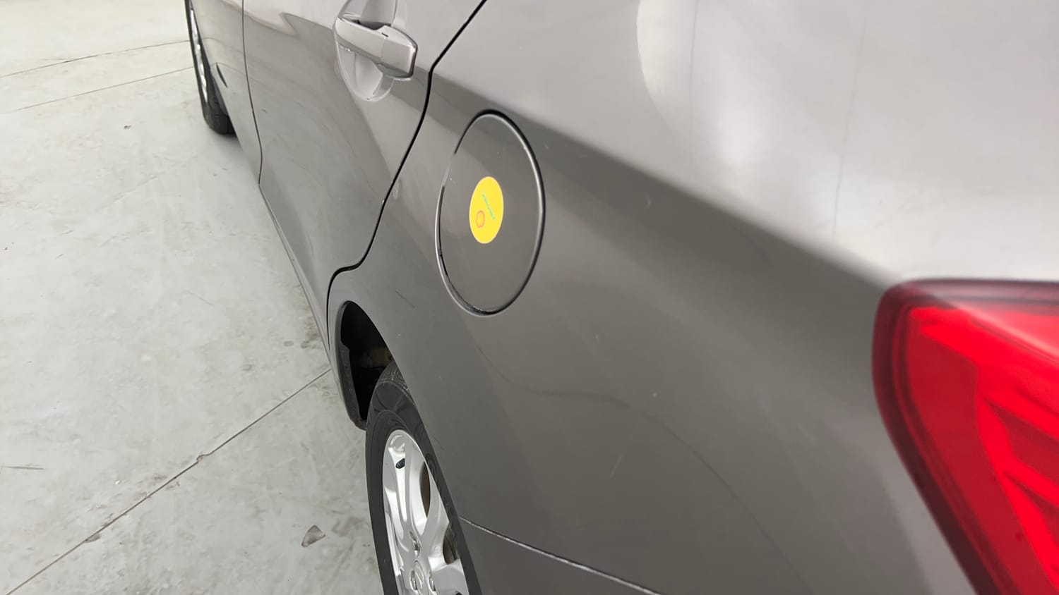 Used 2015 Honda Amaze 1.2 VX i-VTEC Petrol Manual dents MINOR DENT
