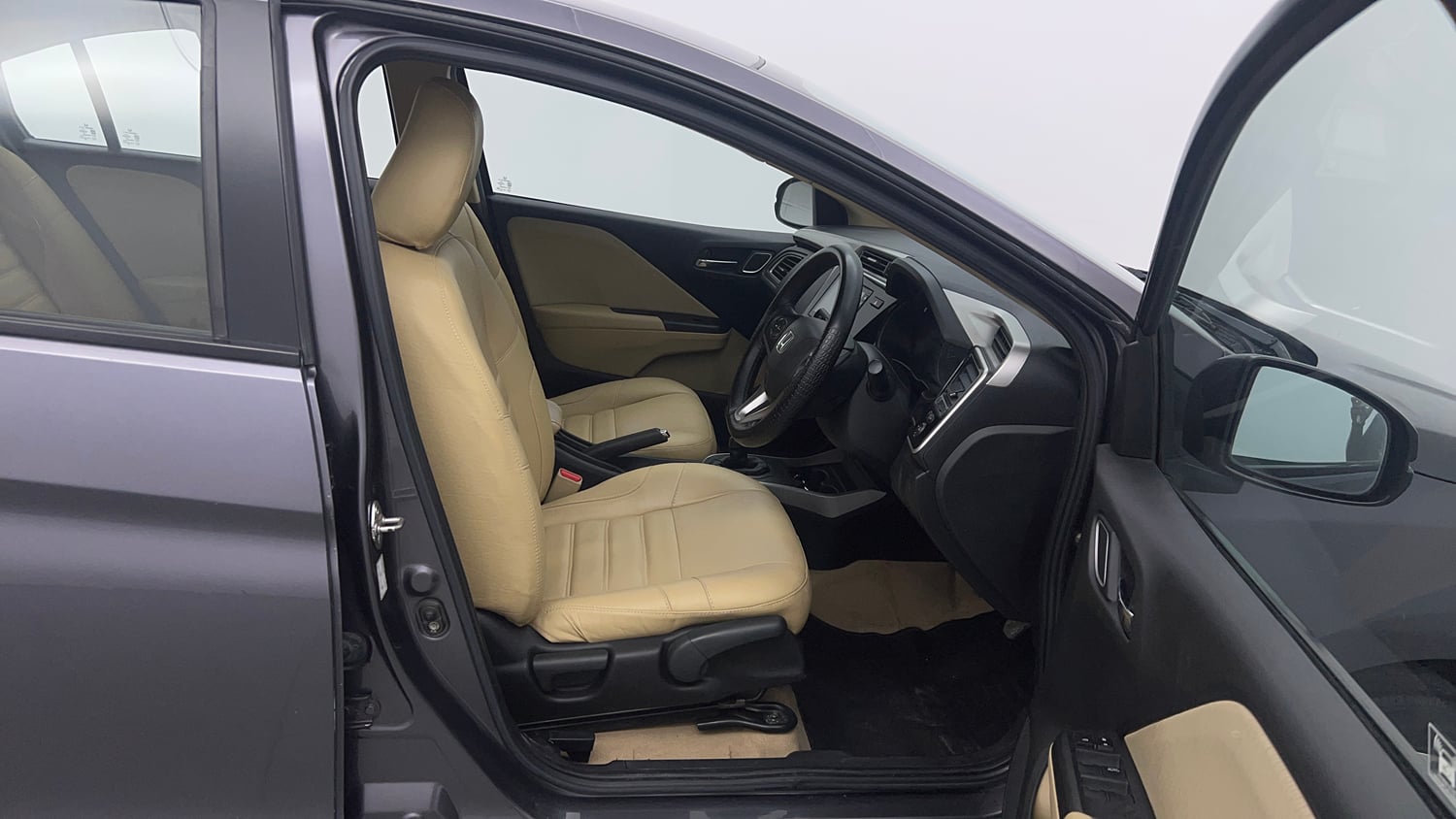 Used 2022 Honda City 4th Generation V Petrol Petrol Manual interior RIGHT SIDE FRONT DOOR CABIN VIEW