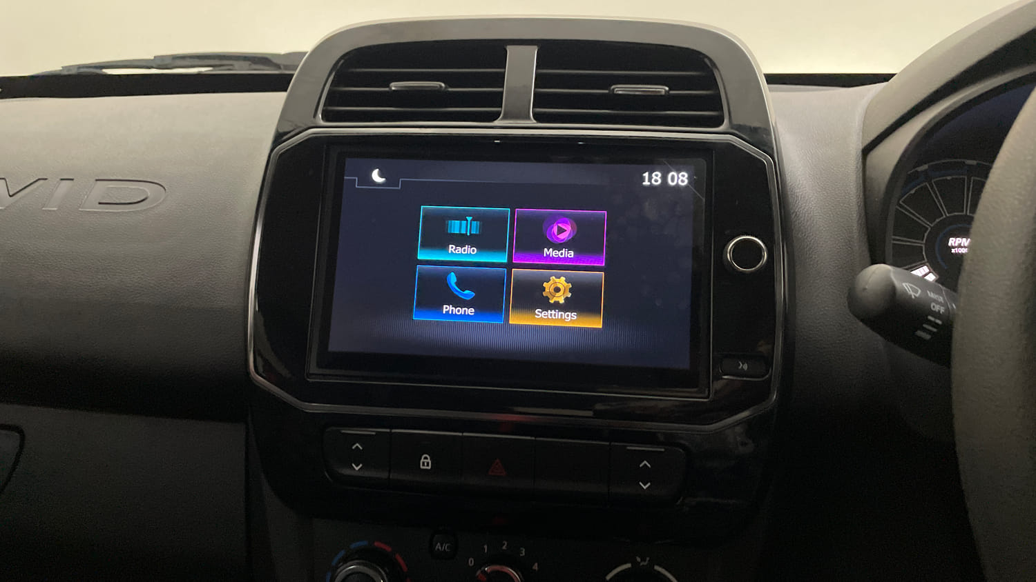 Used 2025 Renault Kwid RXT 1.0L AMT Petrol Automatic top_features Integrated (in-dash) music system