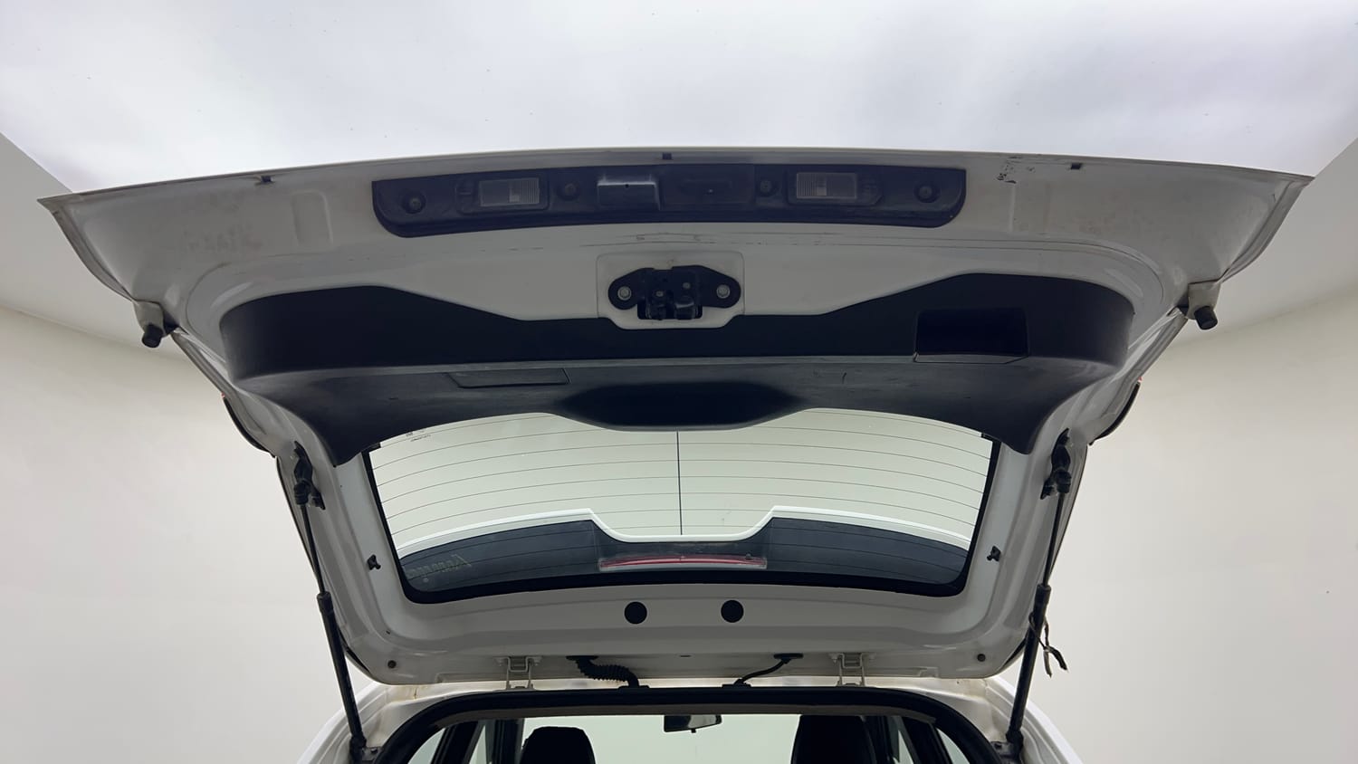 2022 Nissan Magnite XV Executive-24