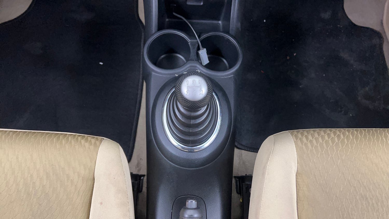 Used 2015 Honda Amaze 1.2 VX i-VTEC Petrol Manual interior GEAR  KNOB VIEW