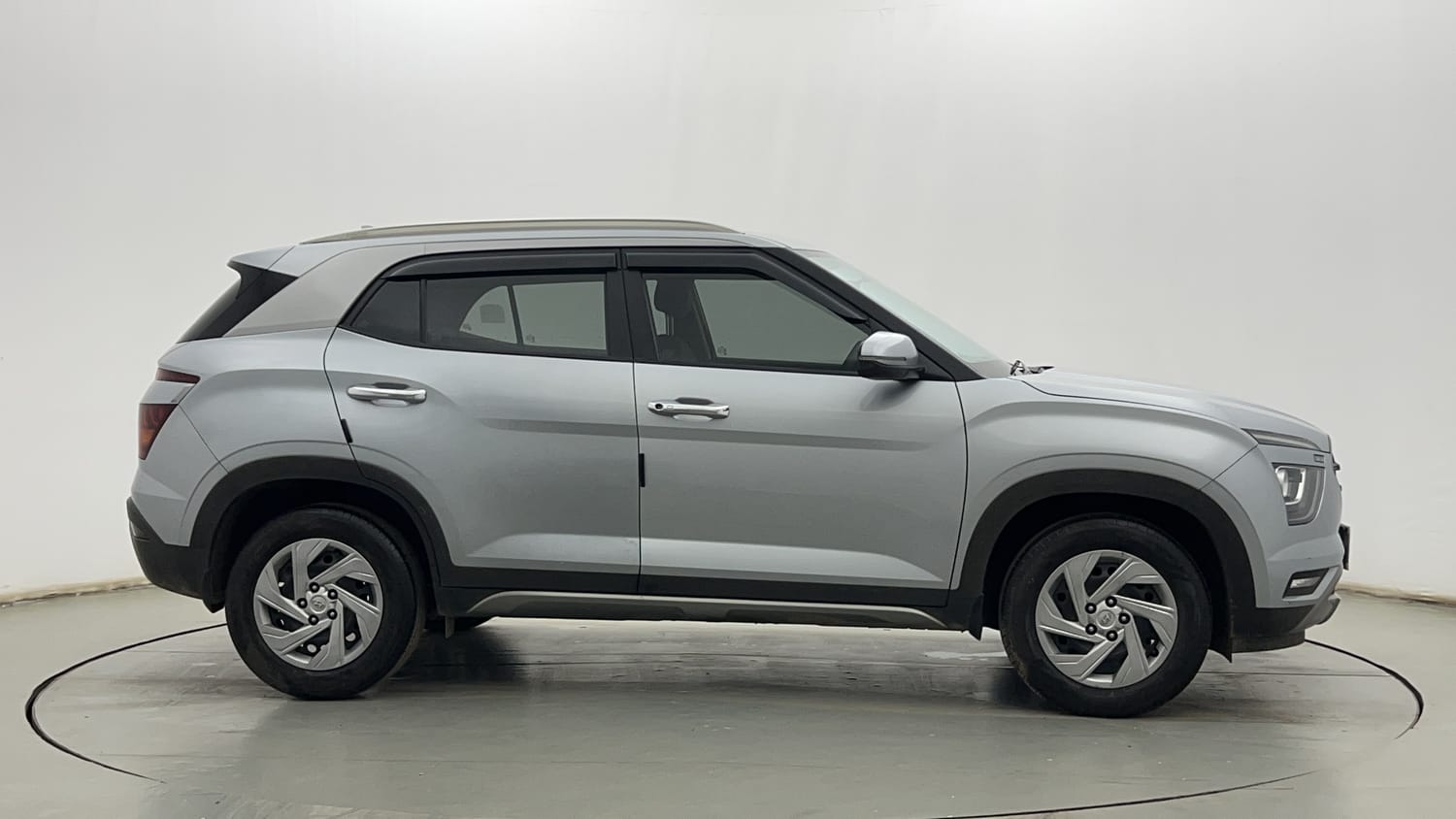Used 2022 Hyundai Creta EX 1.5 Petrol Petrol Manual exterior RIGHT SIDE VIEW