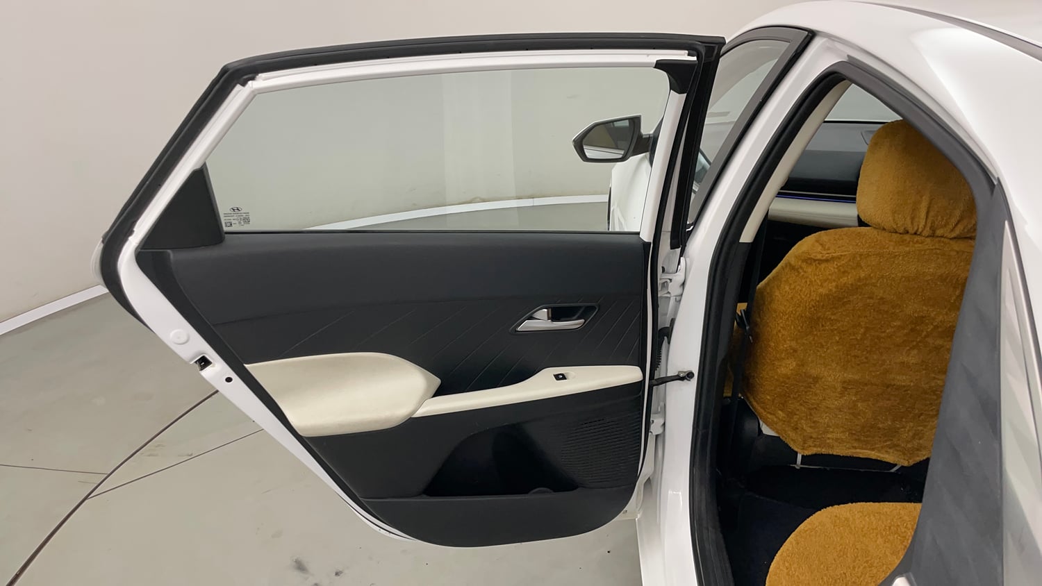 Used 2024 Hyundai Verna SX 1.5 Petrol MT Petrol Manual interior LEFT REAR DOOR OPEN VIEW