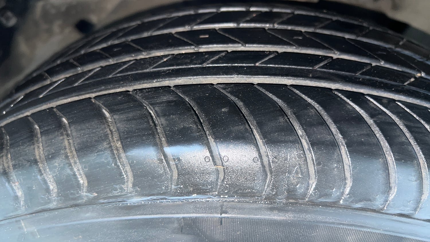 Used 2017 Tata Nexon XZ Plus Petrol Manual tyres RIGHT FRONT TYRE TREAD VIEW