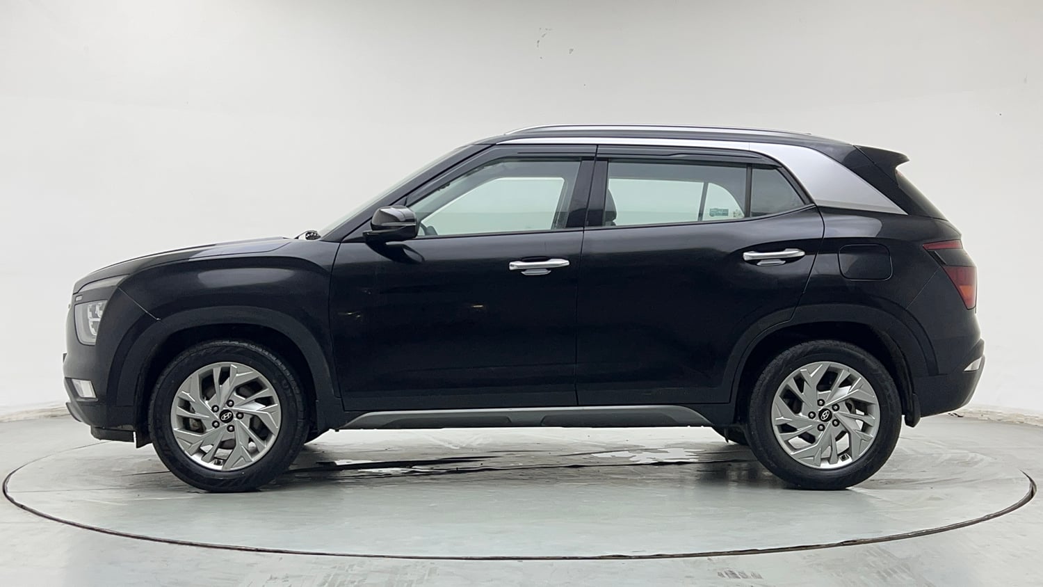 Used 2023 Hyundai Creta SX 1.5 Petrol Petrol Manual exterior LEFT SIDE VIEW