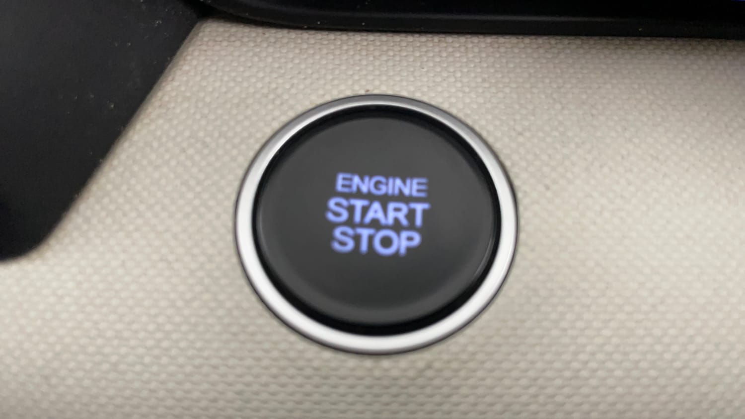 Used 2024 Hyundai Verna SX 1.5 Petrol MT Petrol Manual top_features Keyless start