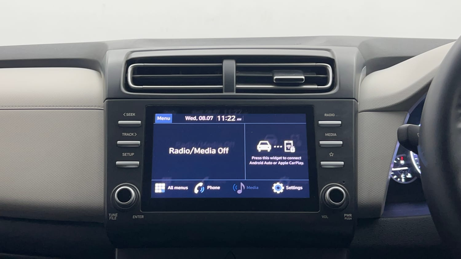 Used 2022 Hyundai Creta EX 1.5 Petrol Petrol Manual top_features Touch screen infotainment system