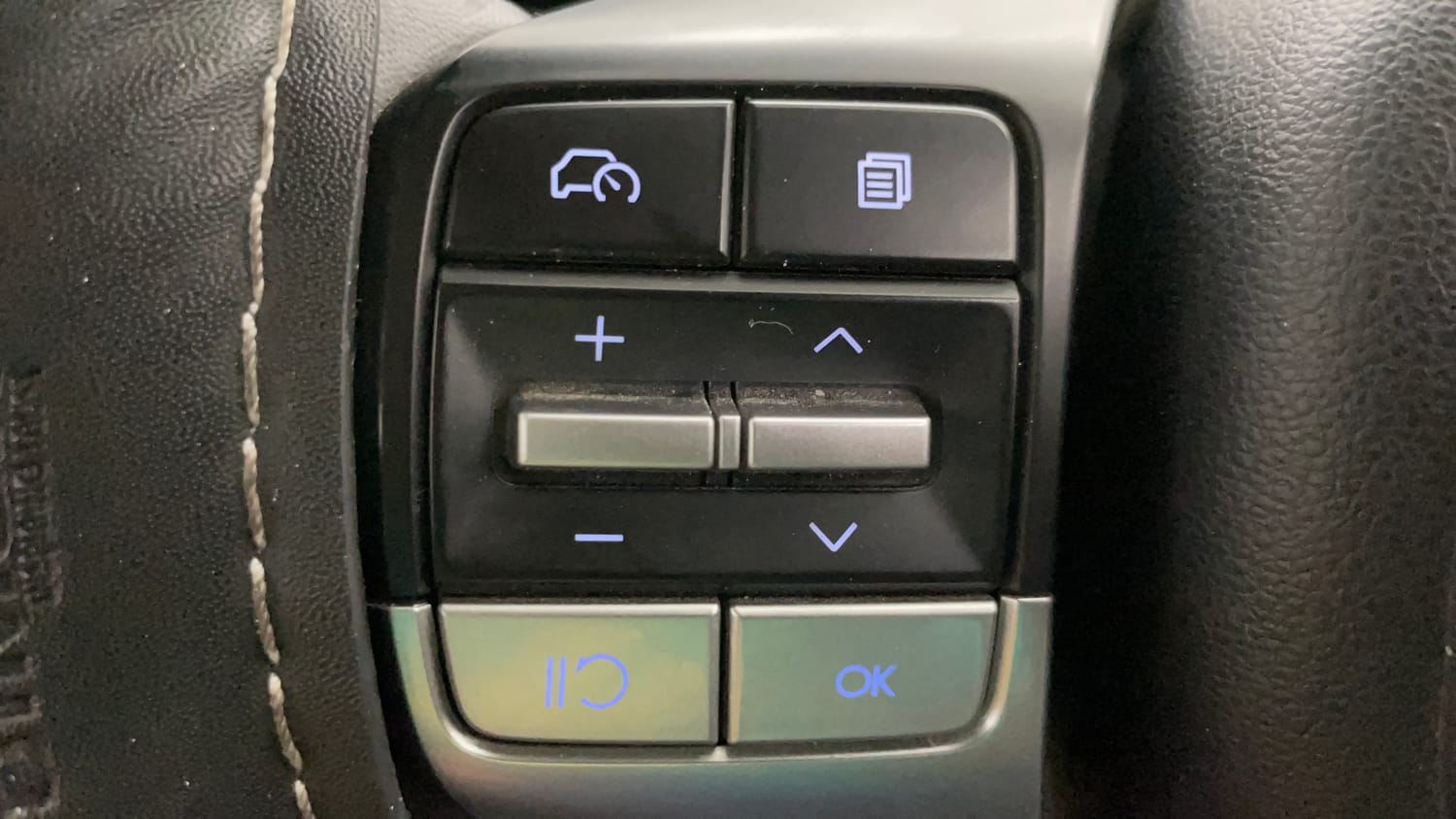 Used 2024 Hyundai Verna SX 1.5 Petrol MT Petrol Manual top_features Cruise control