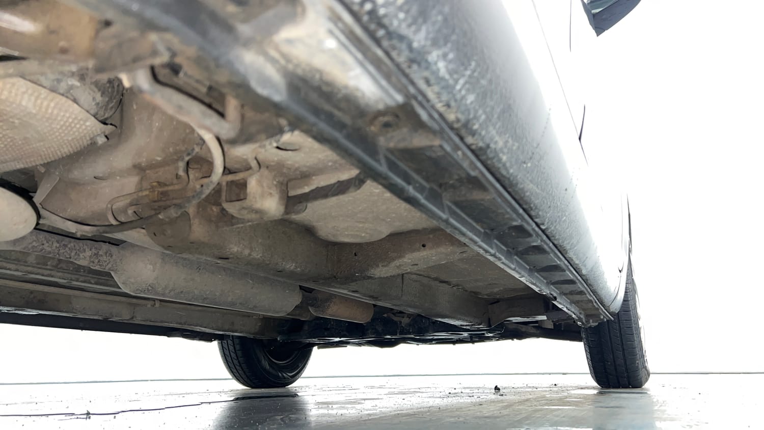 Used 2017 Maruti Suzuki Swift VXi Petrol Manual extra REAR RIGHT UNDERBODY VIEW
