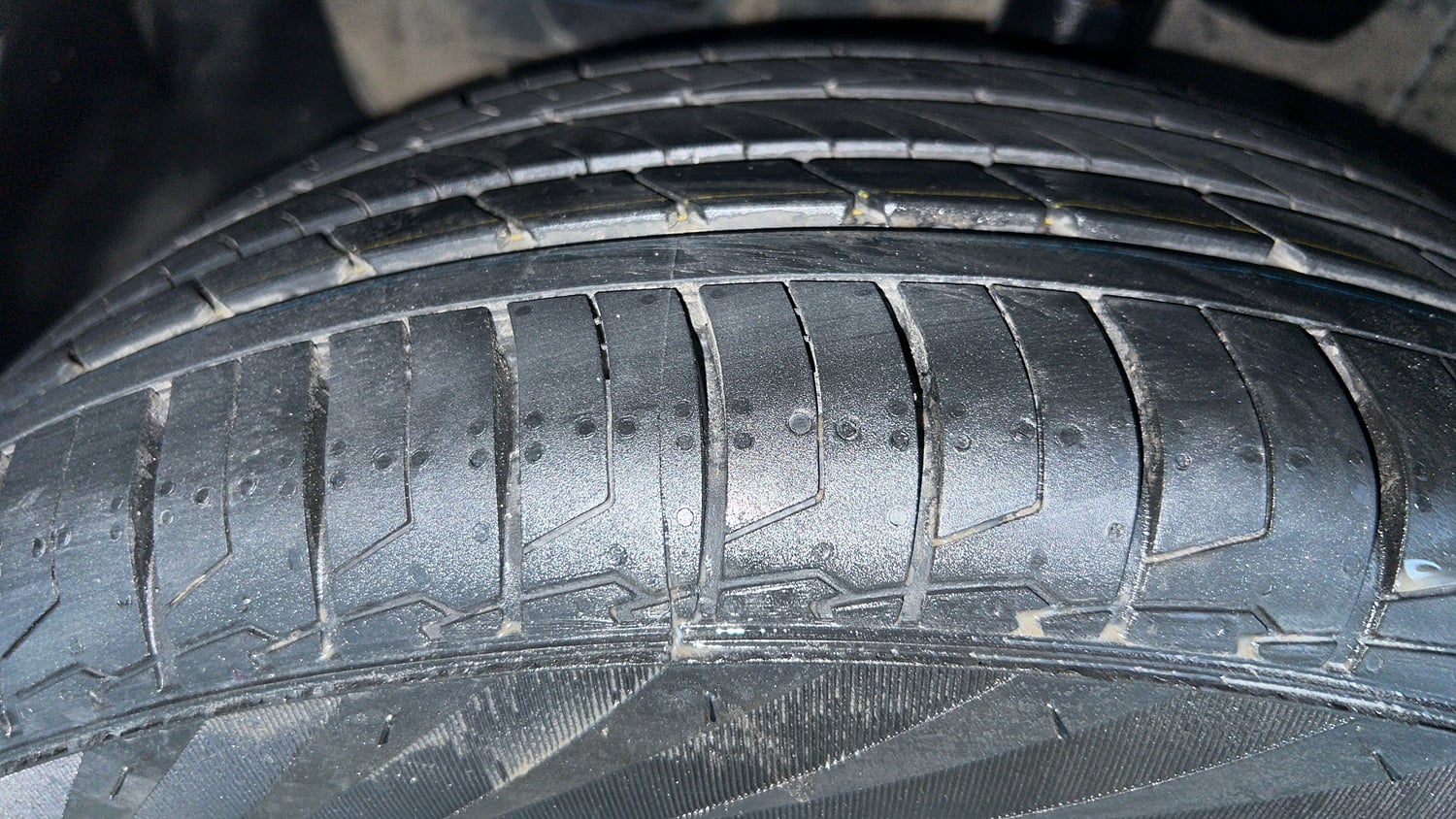 Used 2023 Hyundai Creta SX 1.5 Petrol Petrol Manual tyres LEFT FRONT TYRE TREAD VIEW