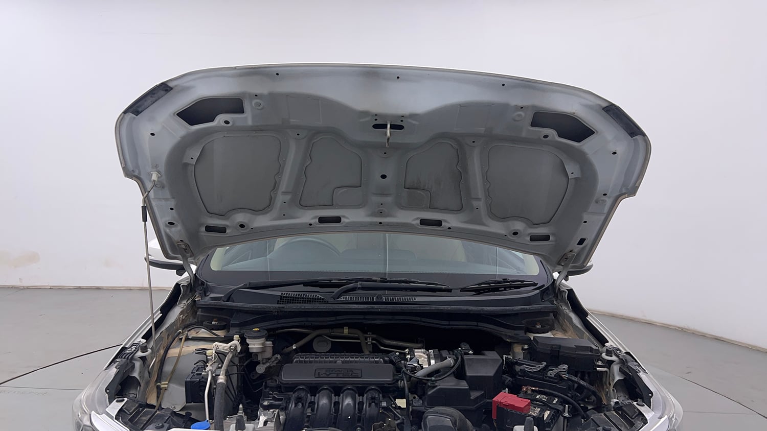Used 2024 Honda Amaze VX 1.2 Petrol CVT Petrol Automatic engine ENGINE & BONNET OPEN FRONT VIEW