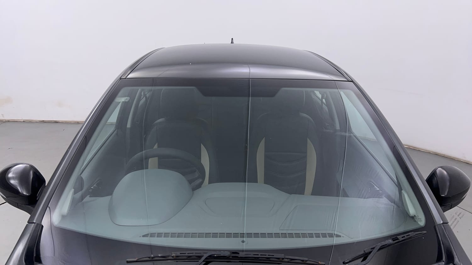 Used 2020 Tata Tigor XZ Plus Petrol Manual exterior FRONT WINDSHIELD VIEW