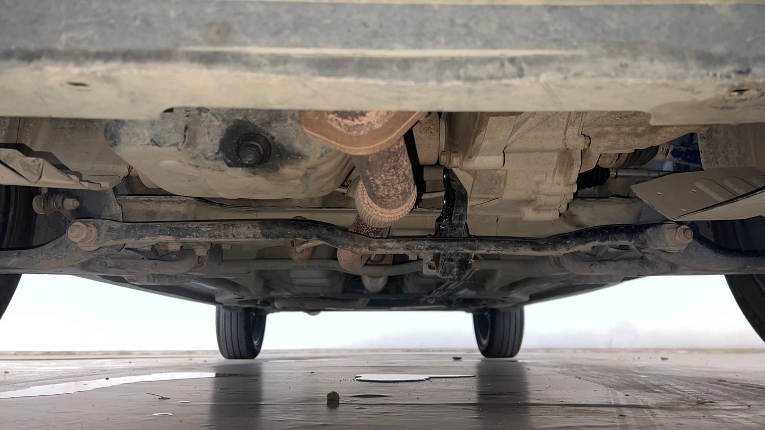 Used 2020 Tata Tigor XZ Plus Petrol Manual extra FRONT LEFT UNDERBODY VIEW