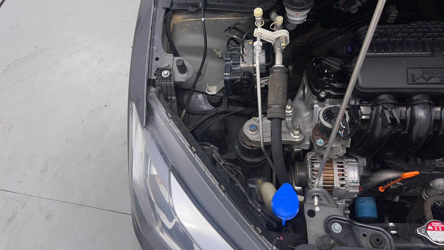 Used 2022 Honda City 4th Generation V Petrol Petrol Manual engine ENGINE RIGHT SIDE VIEW