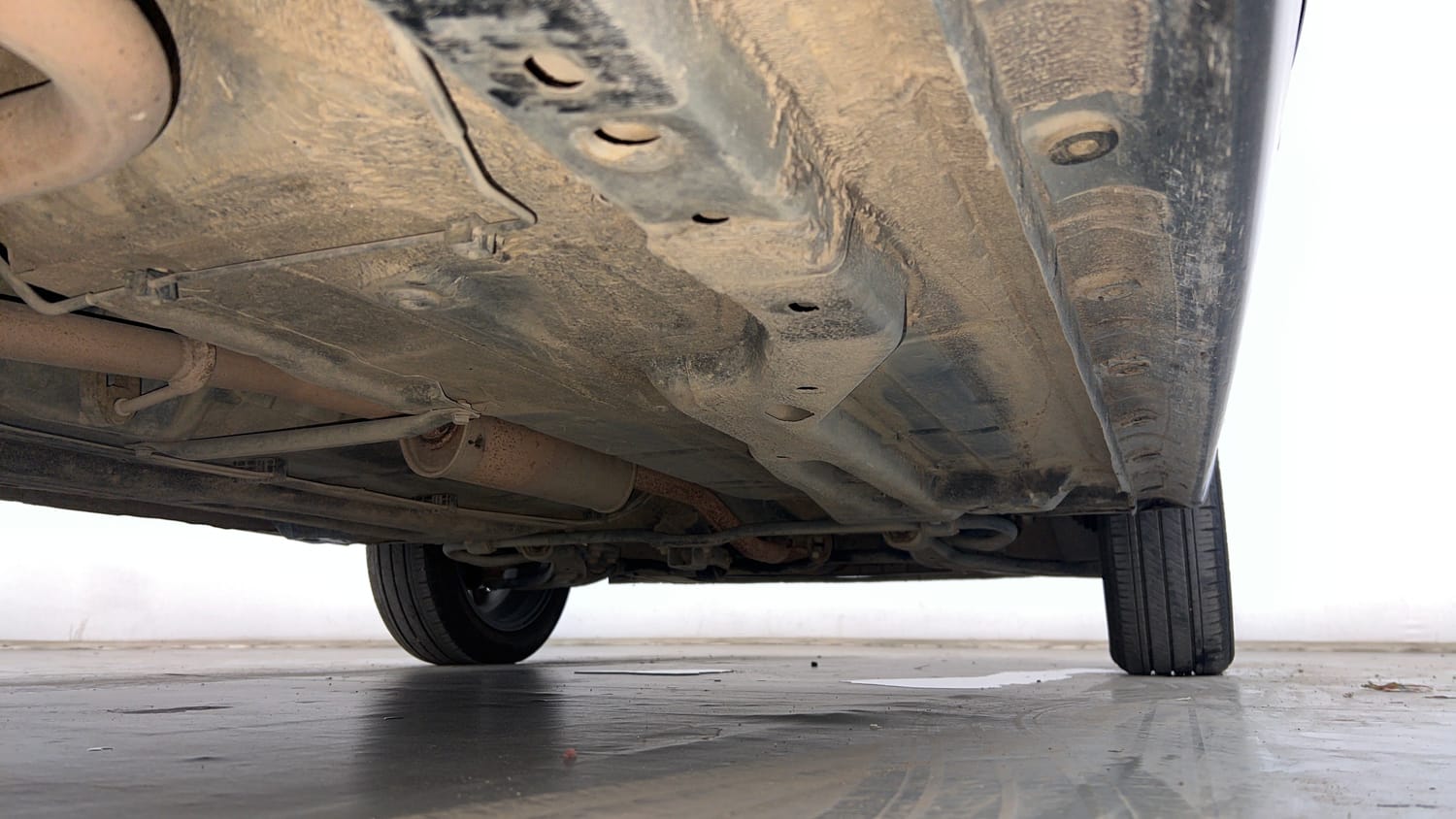 Used 2020 Tata Tigor XZ Plus Petrol Manual extra REAR RIGHT UNDERBODY VIEW