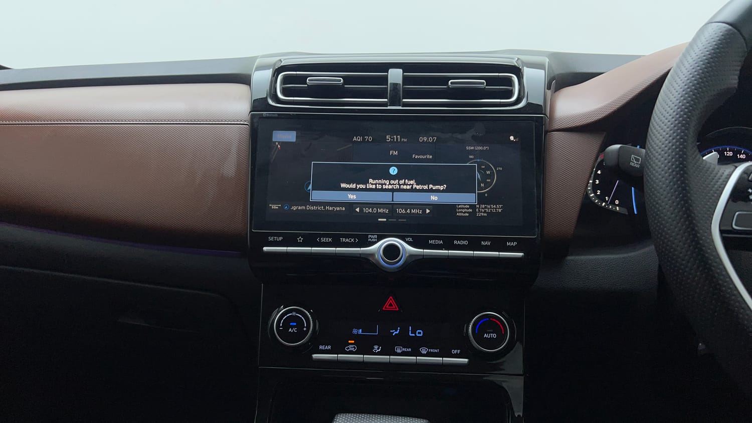 Used 2022 Hyundai Alcazar Prestige (O) 7 STR 1.5 Diesel AT Diesel Automatic interior MUSIC SYSTEM & AC CONTROL VIEW