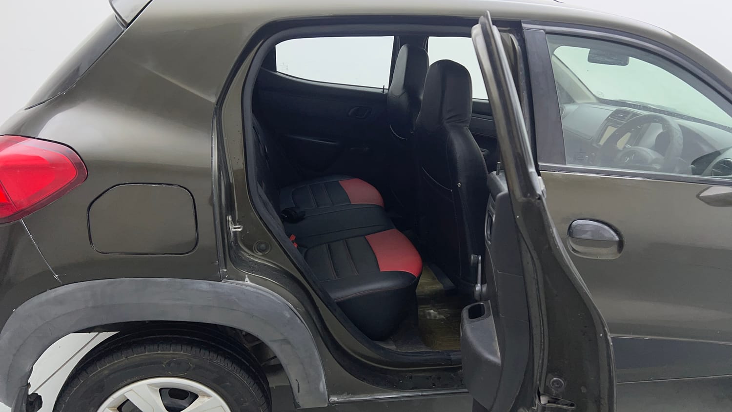 Used 2017 Renault Kwid RXT Petrol Manual interior RIGHT SIDE REAR DOOR CABIN VIEW