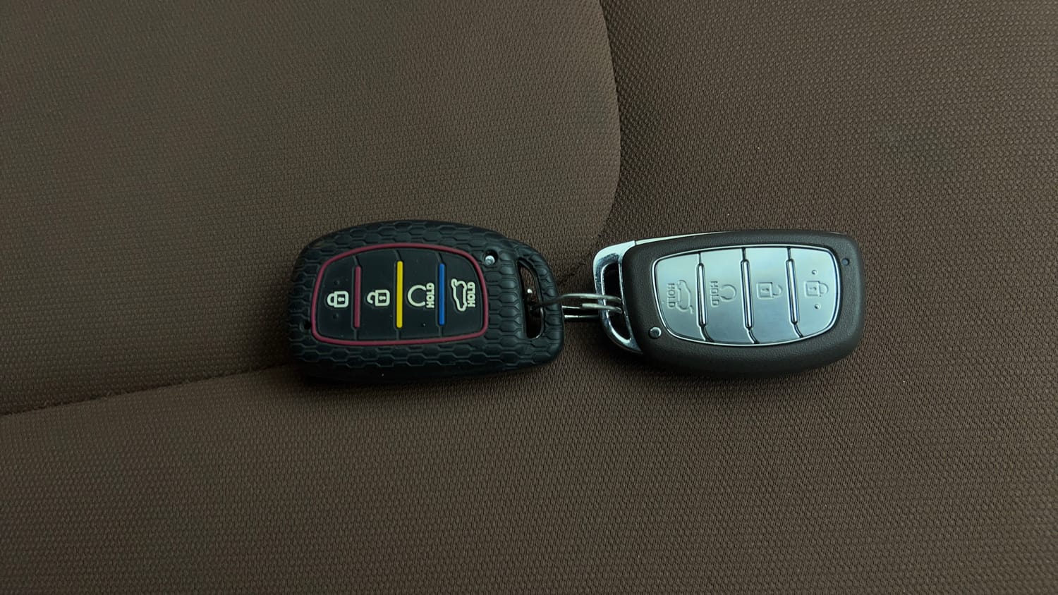 Used 2022 Hyundai Alcazar Prestige (O) 7 STR 1.5 Diesel AT Diesel Automatic extra CAR KEY VIEW