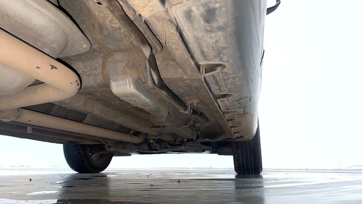 Used 2022 Hyundai Alcazar Prestige (O) 7 STR 1.5 Diesel AT Diesel Automatic extra REAR RIGHT UNDERBODY VIEW