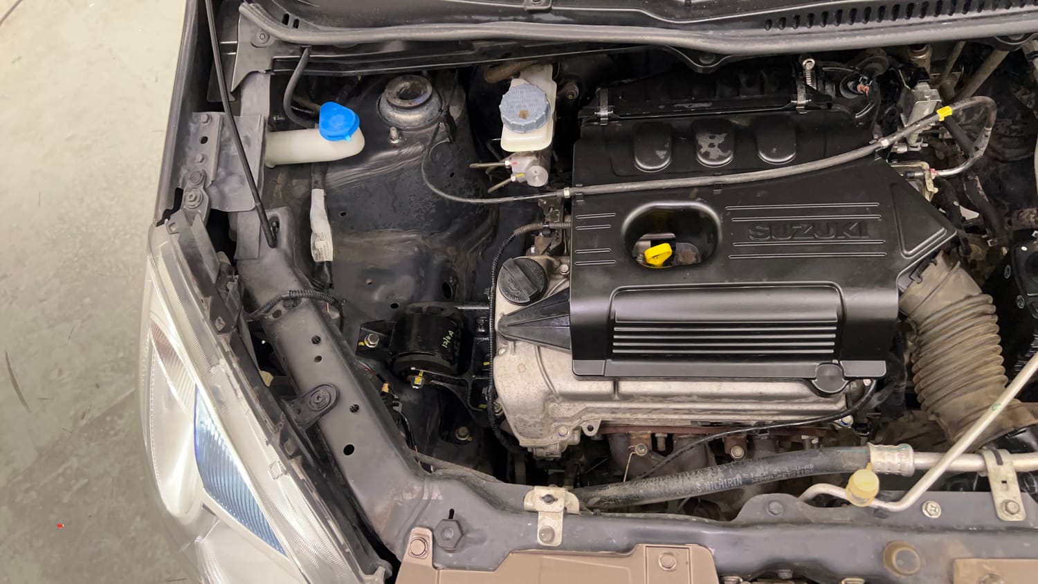 Used 2018 Maruti Suzuki Wagon R VXI Petrol Manual engine ENGINE RIGHT SIDE VIEW