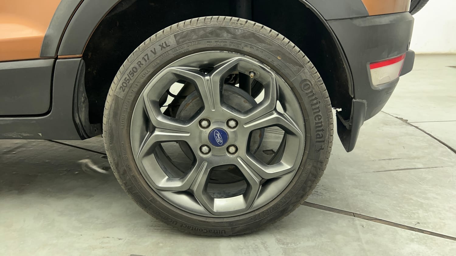 Used 2020 Ford EcoSport S Petrol Petrol Manual tyres LEFT REAR TYRE RIM VIEW