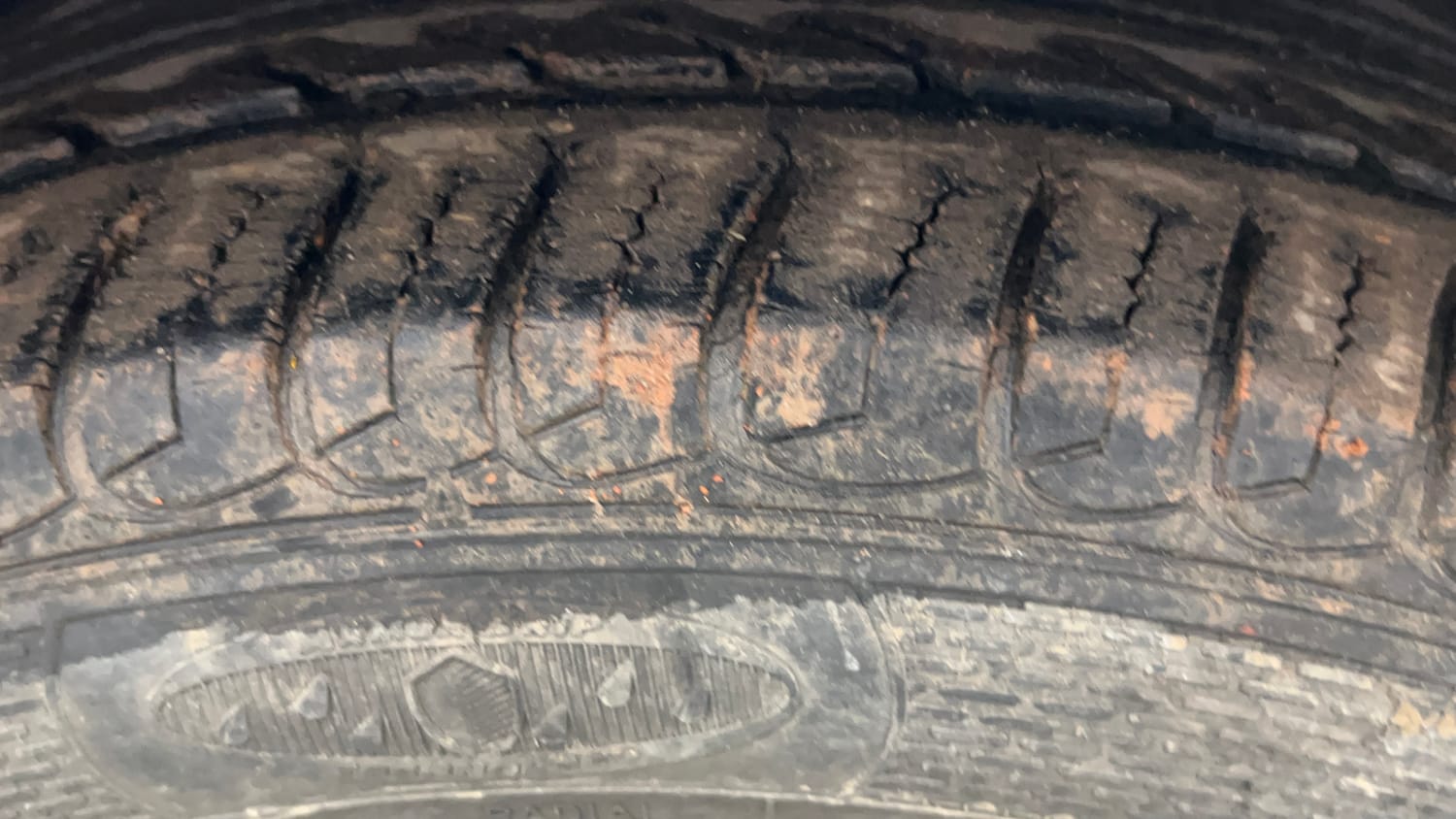 Used 2017 Ford EcoSport Titanium 1.5L TDCi Diesel Manual tyres RIGHT FRONT TYRE TREAD VIEW