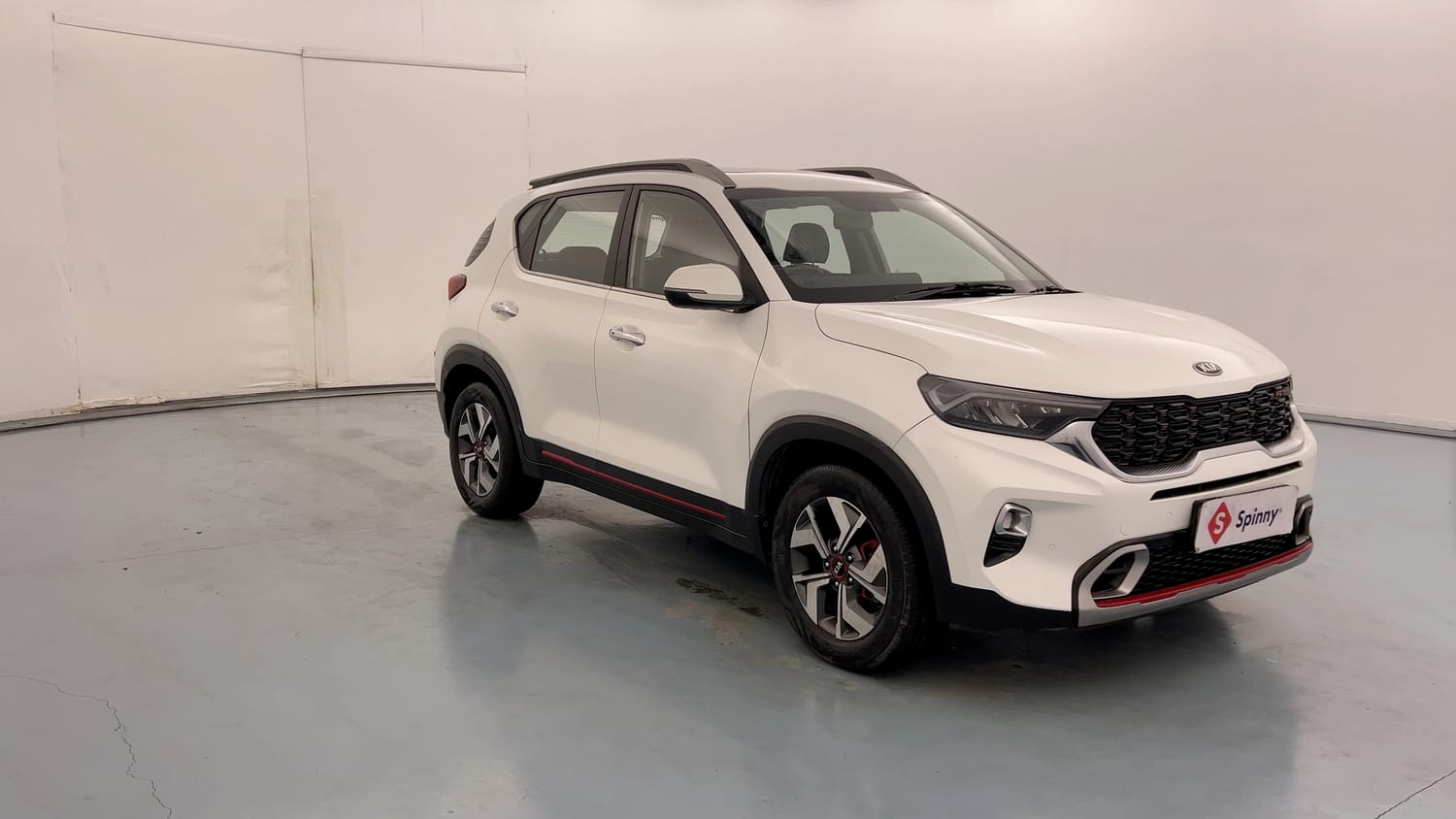 Used 2021 Kia Sonet GTX Plus 1.5 AT Diesel Automatic exterior RIGHT FRONT CORNER VIEW