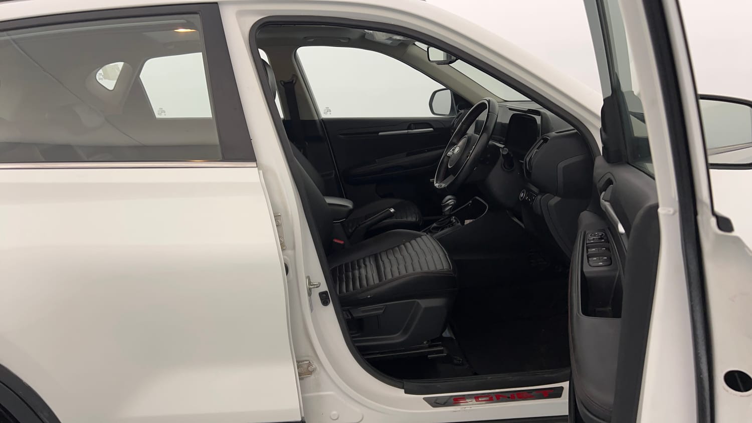 Used 2021 Kia Sonet GTX Plus 1.5 AT Diesel Automatic interior RIGHT SIDE FRONT DOOR CABIN VIEW