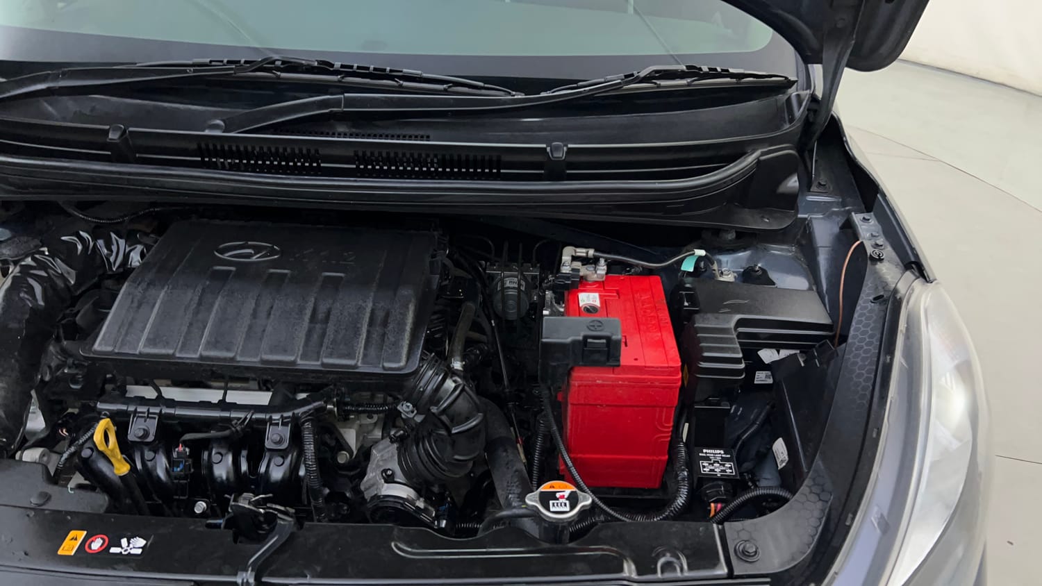 Used 2019 Hyundai Grand i10 Nios Sportz 1.2 Kappa VTVT Petrol Manual engine ENGINE LEFT SIDE HINGE & APRON VIEW