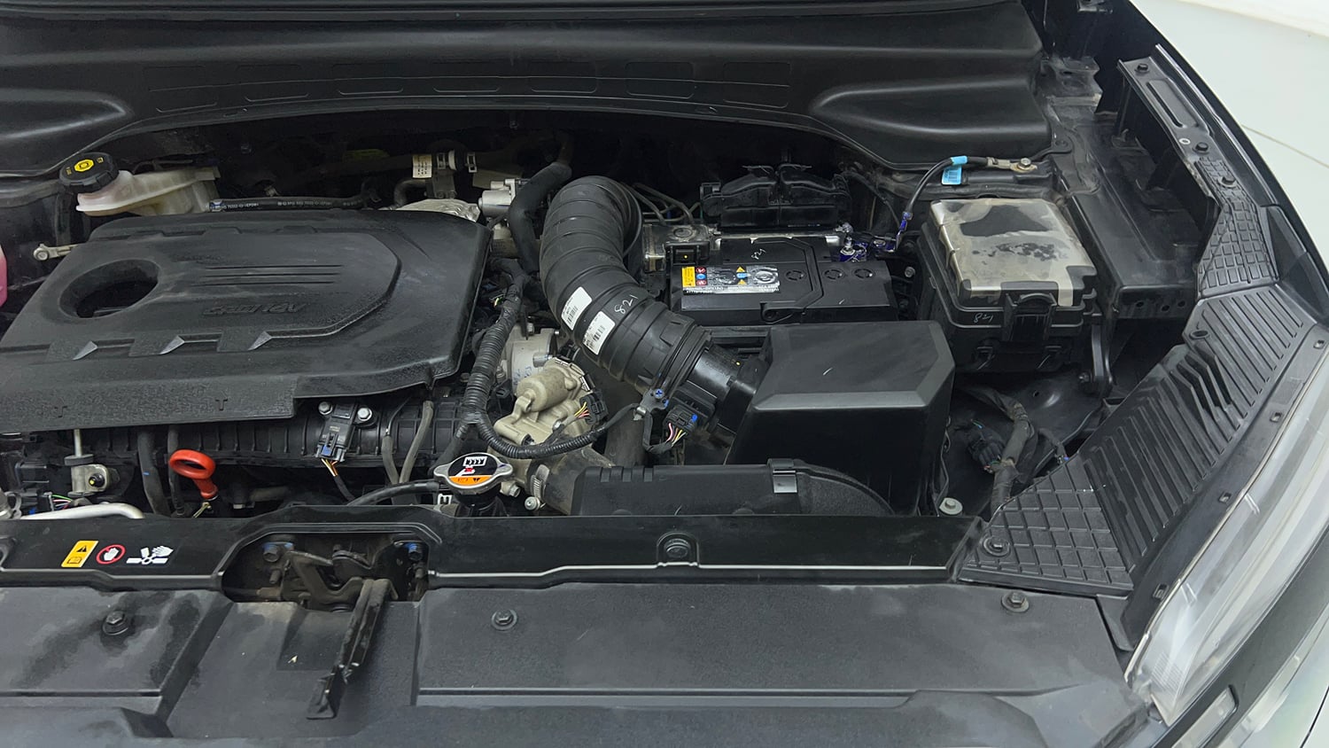 Used 2023 Hyundai Creta SX 1.5 Diesel Diesel Manual engine ENGINE LEFT SIDE VIEW