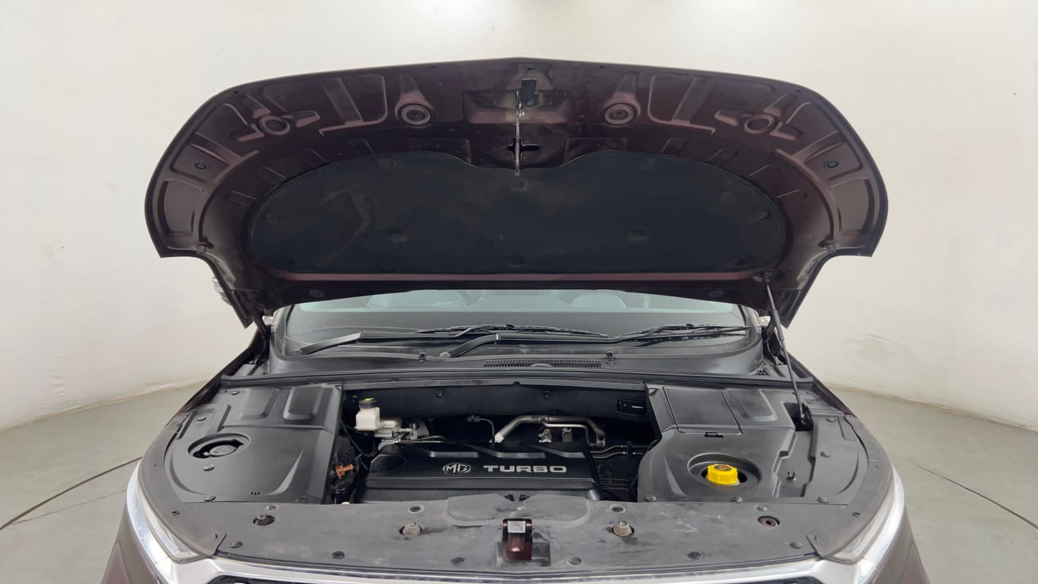 Used 2021 MG Motors Hector Sharp 1.5 Petrol Turbo DCT Petrol Automatic engine ENGINE & BONNET OPEN FRONT VIEW