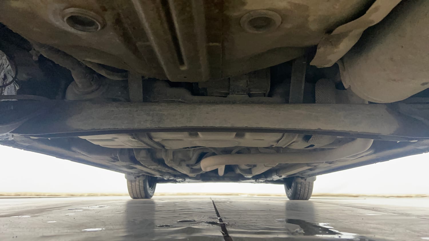 Used 2017 Hyundai Elite i20 Sportz 1.2 Petrol Manual extra REAR UNDERBODY VIEW (TAKEN FROM REAR)