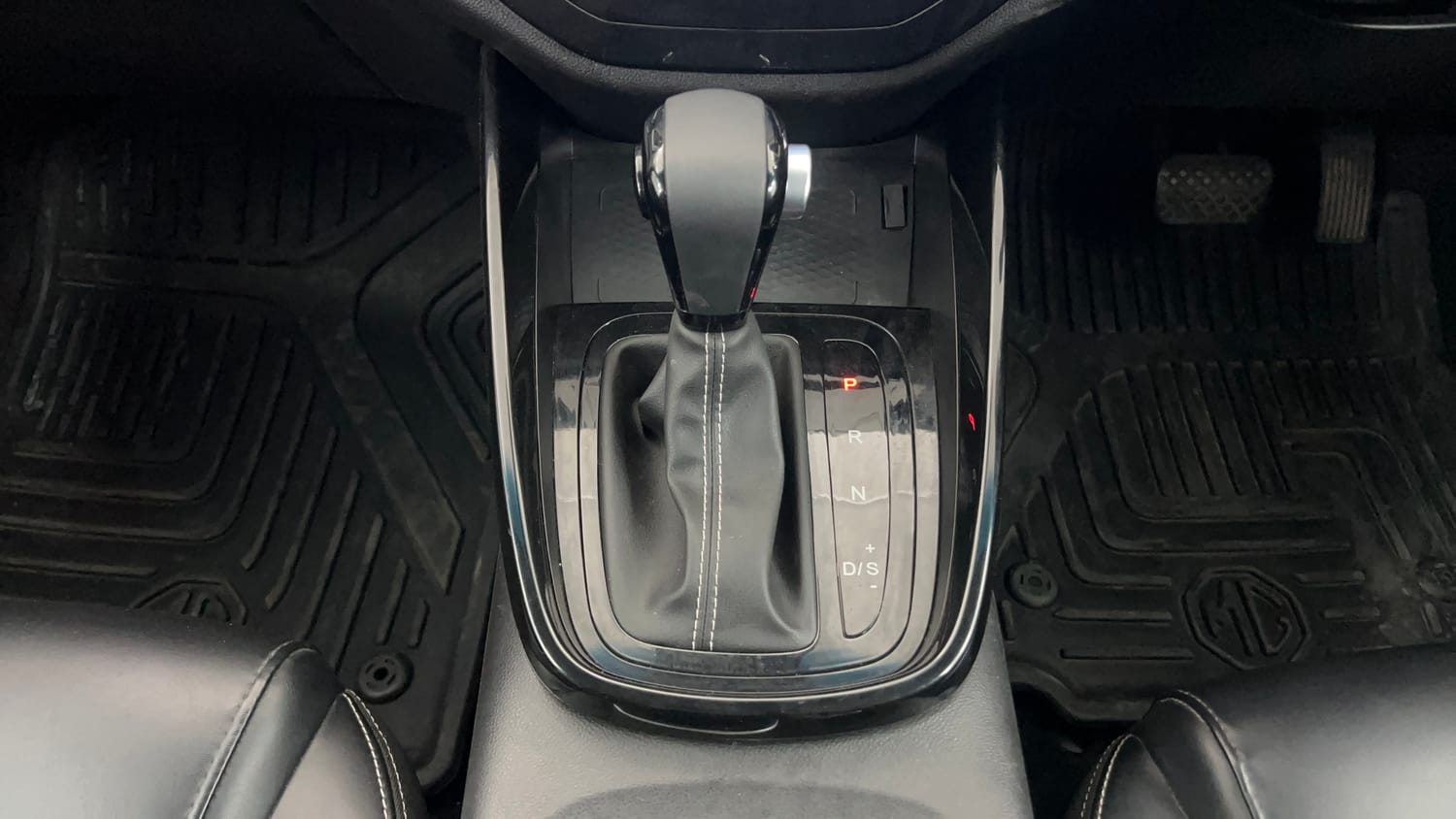 Used 2021 MG Motors Hector Sharp 1.5 Petrol Turbo DCT Petrol Automatic interior GEAR  KNOB VIEW