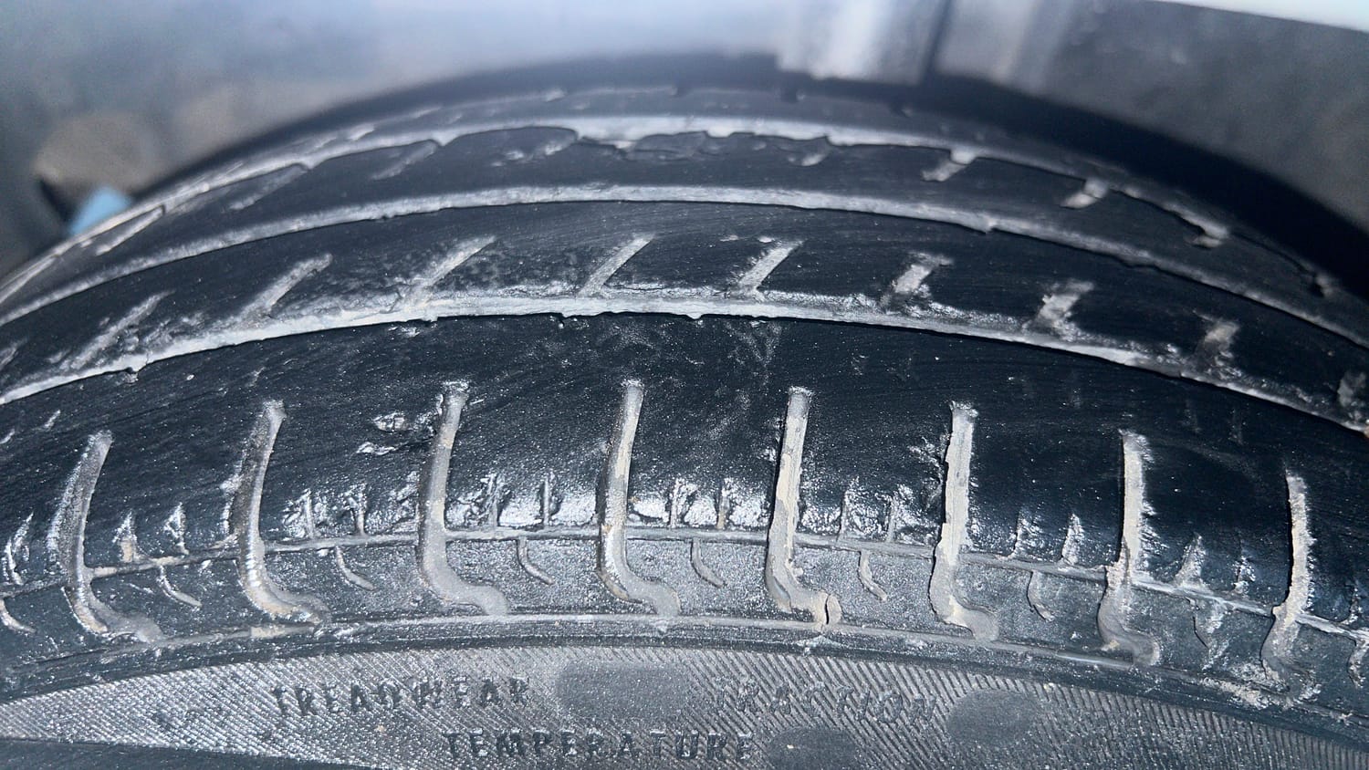 Used 2019 Datsun Redi-GO T (O) Petrol Manual tyres LEFT FRONT TYRE TREAD VIEW