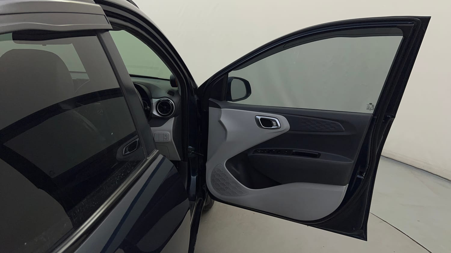Used 2019 Hyundai Grand i10 Nios Sportz 1.2 Kappa VTVT Petrol Manual interior RIGHT FRONT DOOR OPEN VIEW