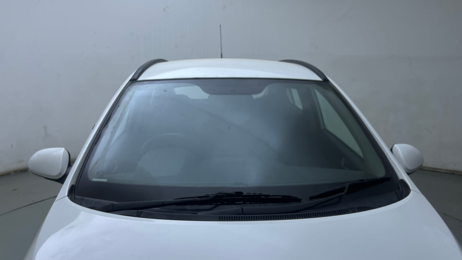 Used 2019 Hyundai Grand i10 Sportz AT 1.2 Kappa VTVT Petrol Automatic exterior FRONT WINDSHIELD VIEW