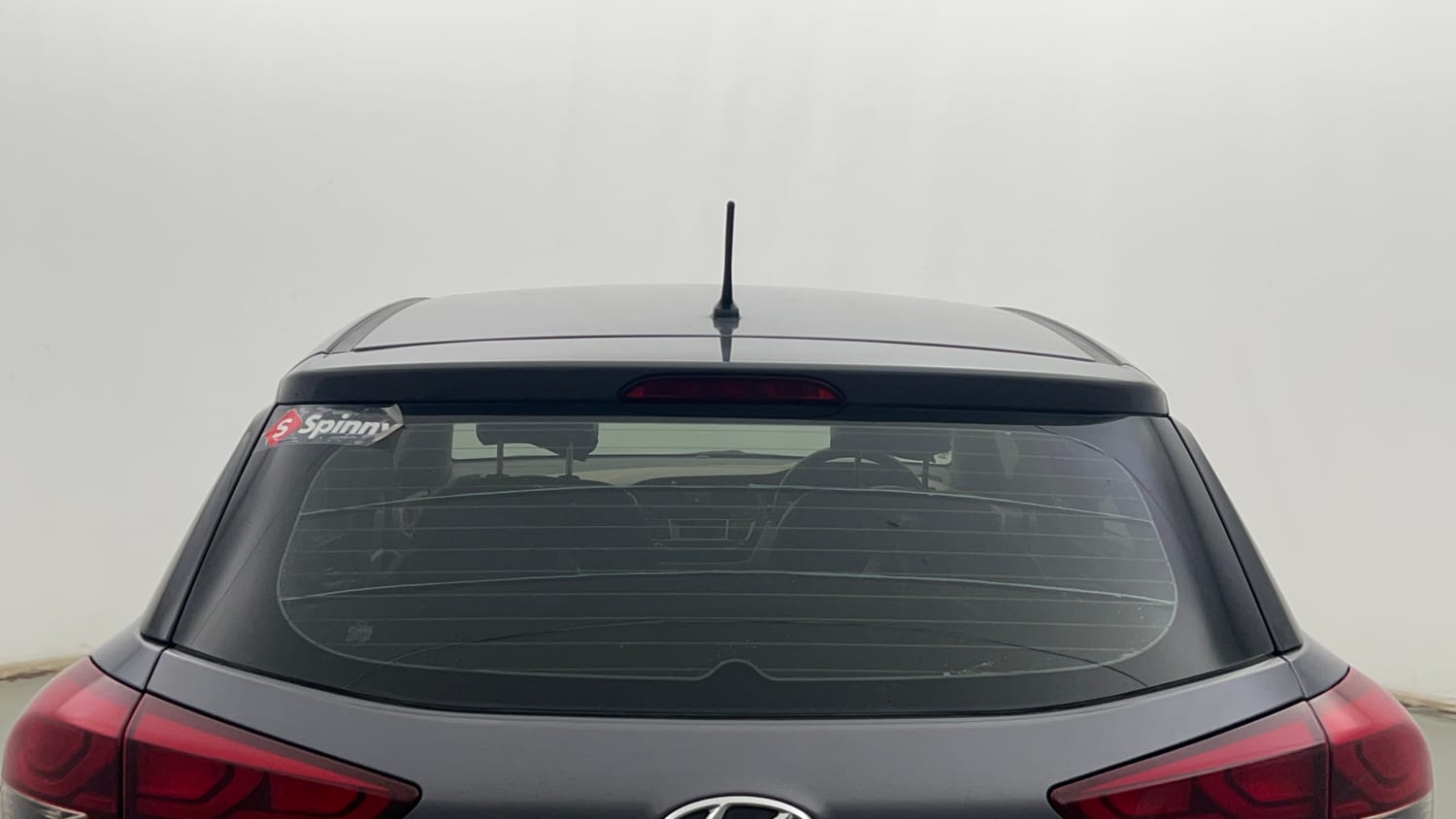 Used 2017 Hyundai Elite i20 Sportz 1.2 Petrol Manual exterior BACK WINDSHIELD VIEW