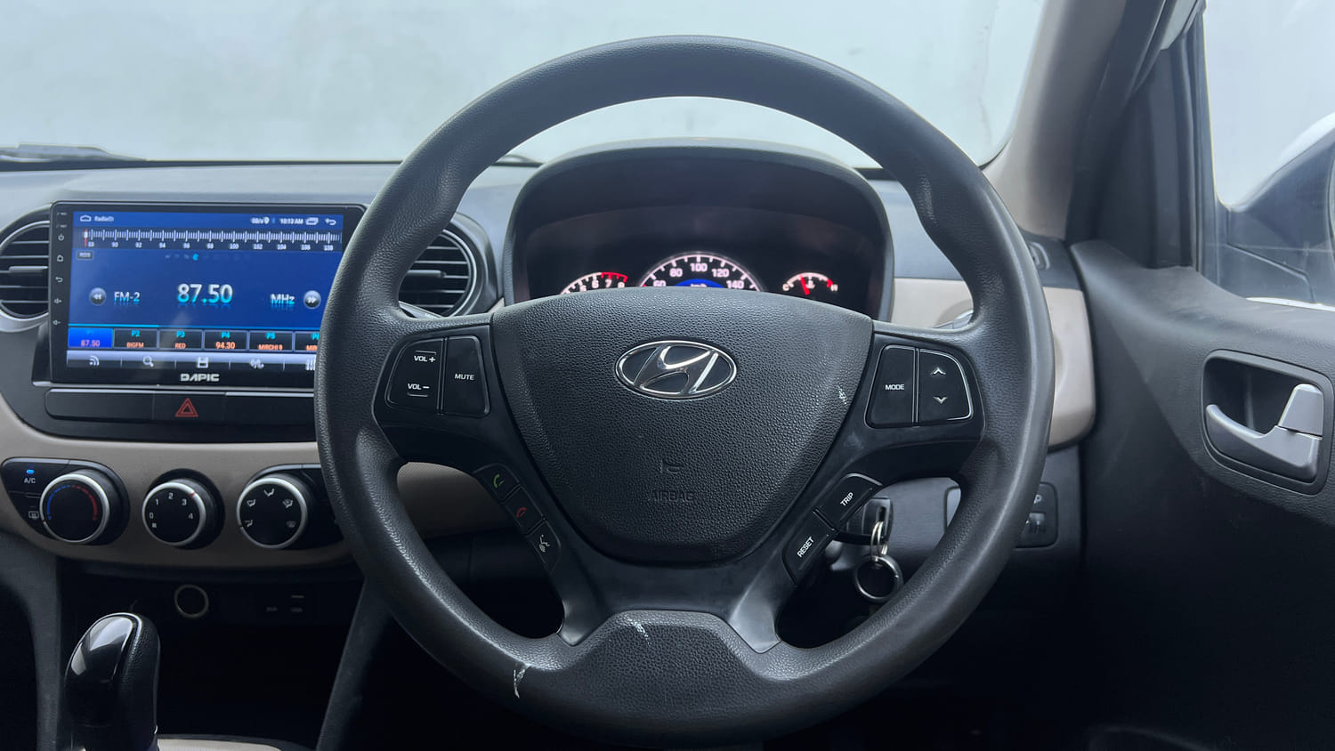 Used 2019 Hyundai Grand i10 Sportz AT 1.2 Kappa VTVT Petrol Automatic interior STEERING VIEW