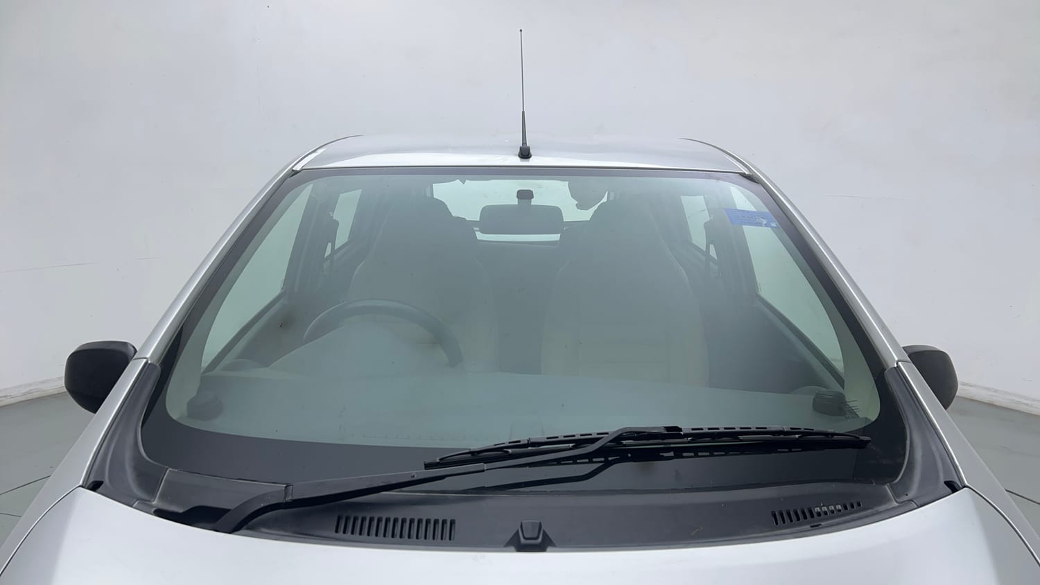 Used 2019 Datsun Redi-GO T (O) Petrol Manual exterior FRONT WINDSHIELD VIEW