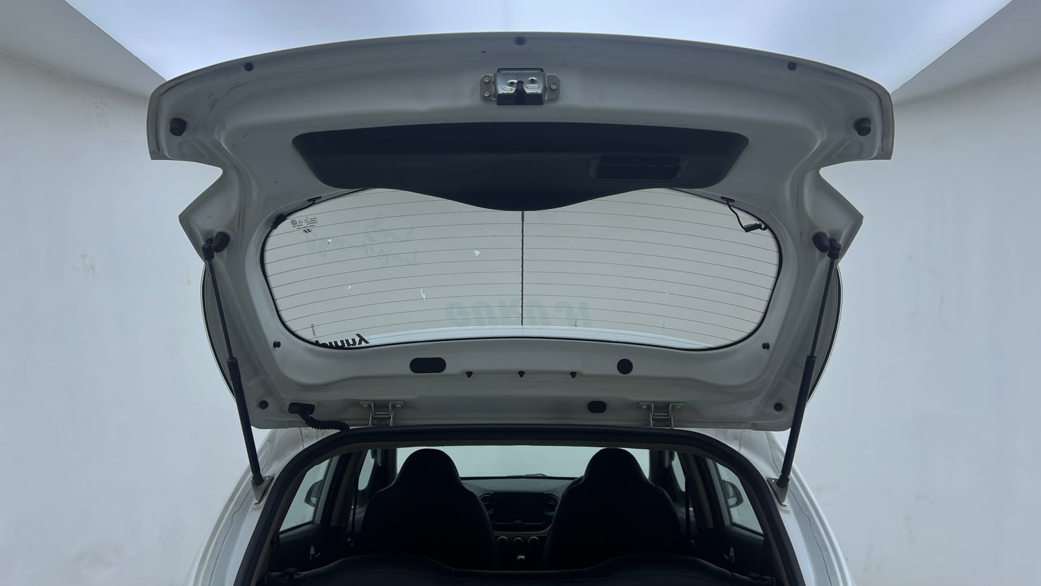 Used 2019 Hyundai Grand i10 Sportz AT 1.2 Kappa VTVT Petrol Automatic interior DICKY DOOR OPEN VIEW