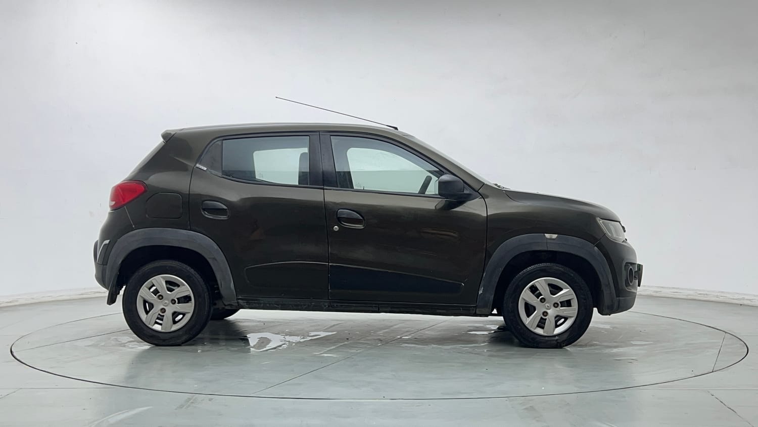 Used 2017 Renault Kwid RXT Petrol Manual exterior RIGHT SIDE VIEW