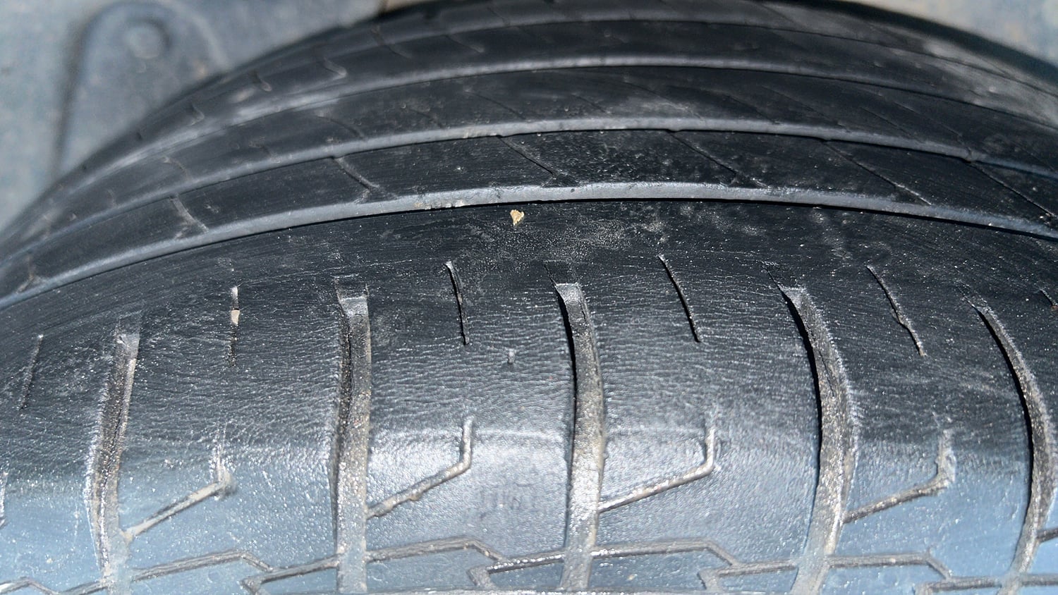 Used 2023 Hyundai Creta SX 1.5 Diesel Diesel Manual tyres RIGHT REAR TYRE TREAD VIEW