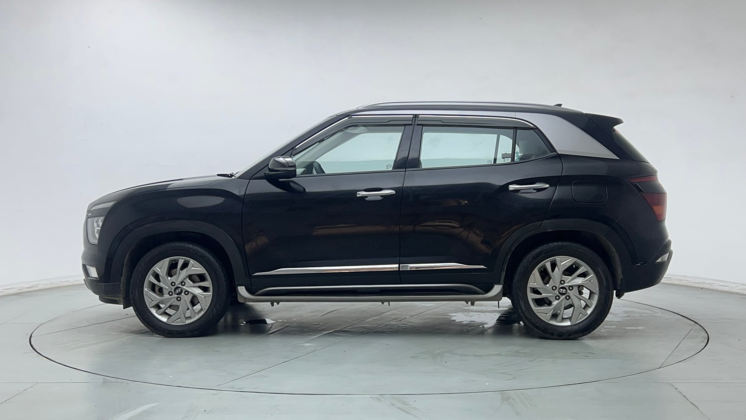 Used 2023 Hyundai Creta SX 1.5 Diesel Diesel Manual exterior LEFT SIDE VIEW