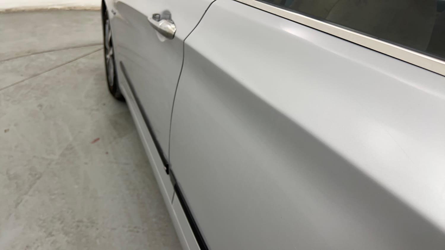 Used 2016 Hyundai Verna 1.6 VTVT SX AT Petrol Automatic dents MINOR SCRATCH