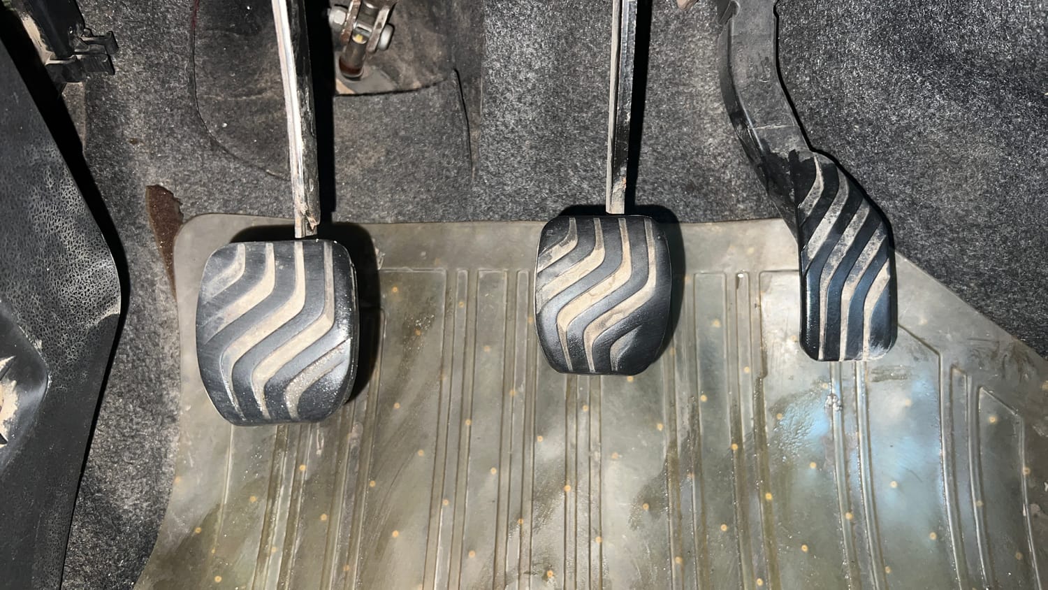 Used 2017 Renault Kwid RXT Petrol Manual interior PEDALS VIEW