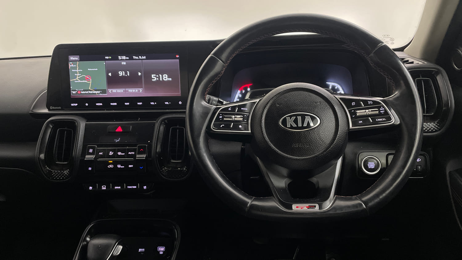 Used 2020 Kia Sonet GTX Plus 1.0 DCT Petrol Automatic interior STEERING VIEW